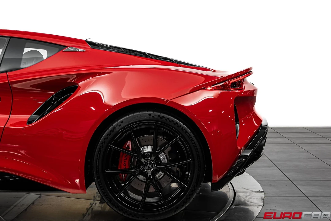2026 Lotus Evora - Image 13 of 31