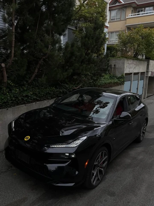 2026 Lotus Eletre - Image 6 of 19
