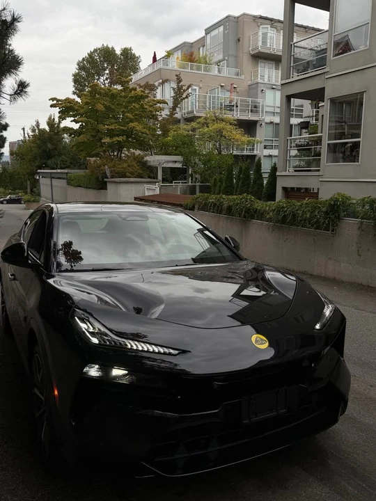 2026 Lotus Eletre - Image 4 of 19