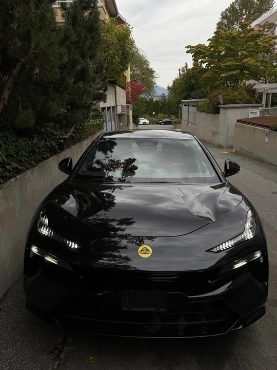 2026 Lotus Eletre - Image 2 of 19