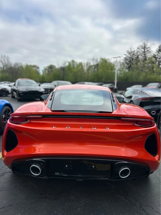 2026 Lotus Emira - Image 5 of 7