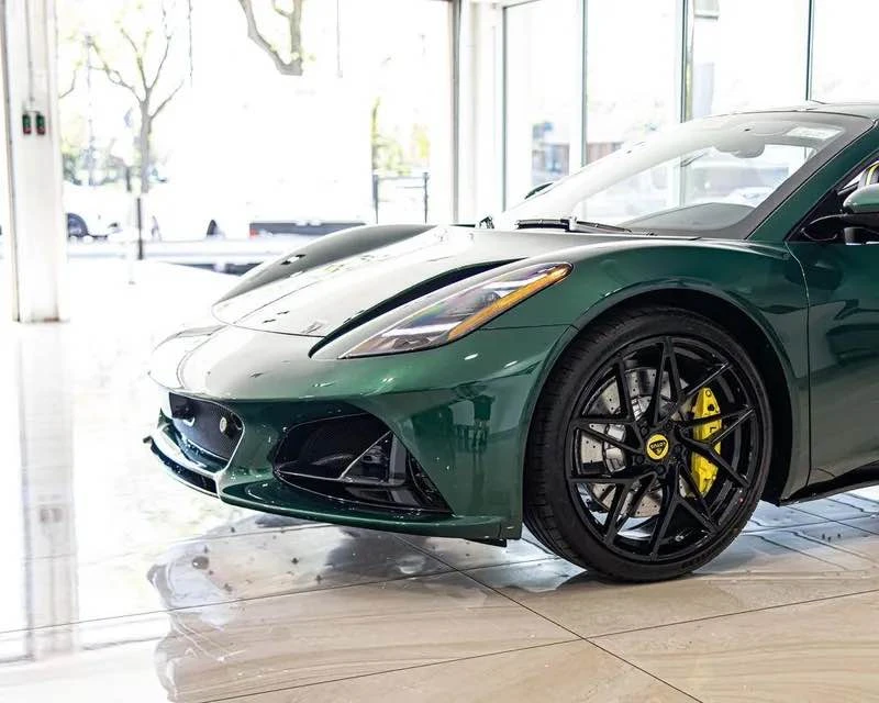 2026 Lotus Emira - Image 5 of 16
