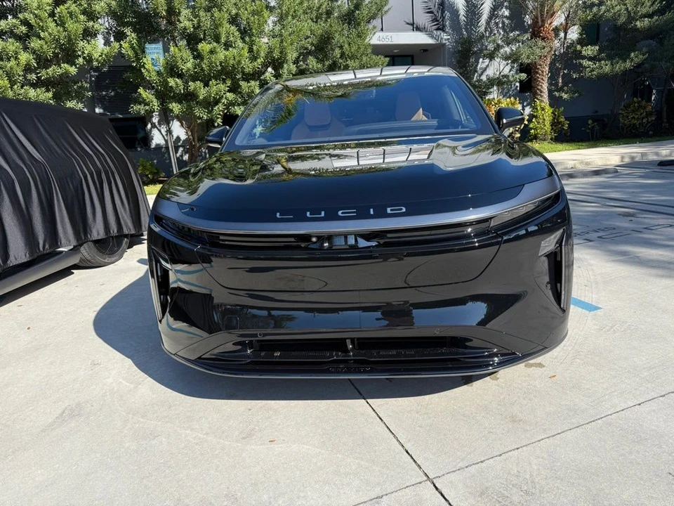 2026 Lucid Air - Image 4 of 21