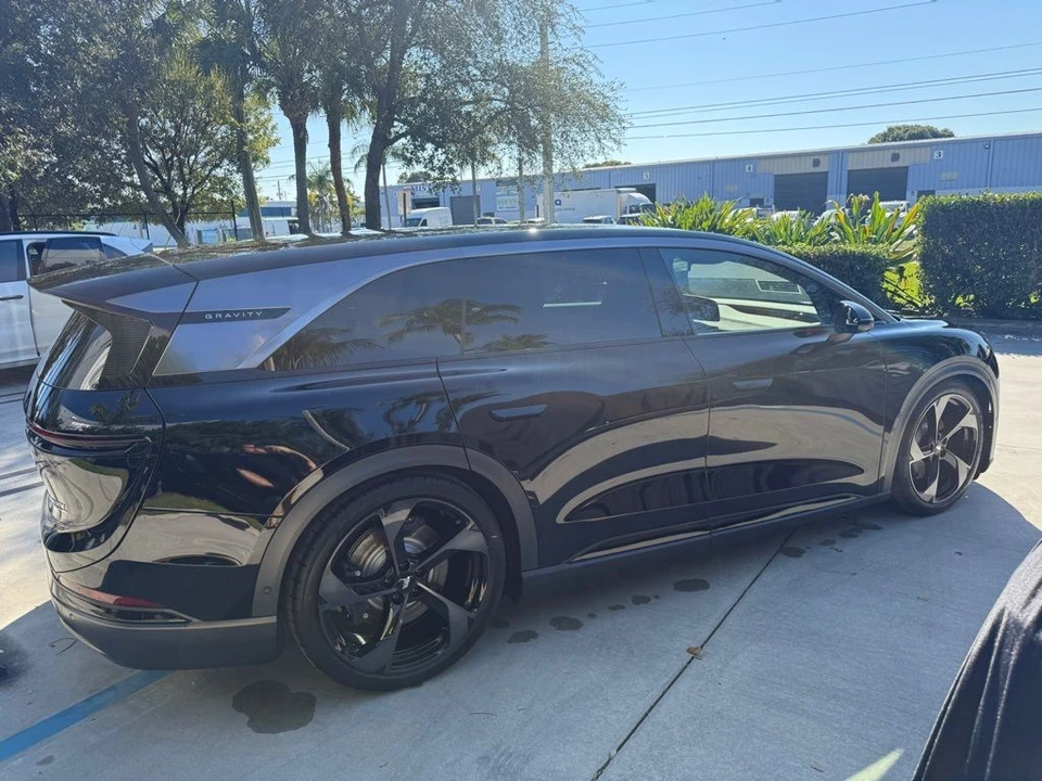 2026 Lucid Air - Image 8 of 21
