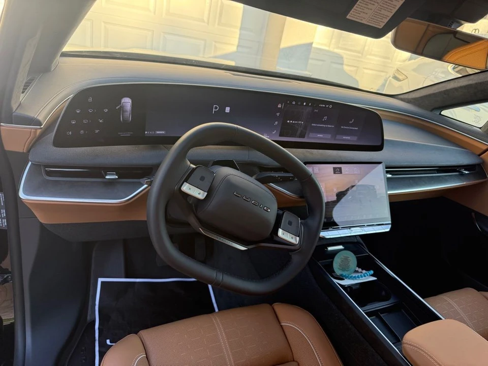 2026 Lucid Air - Image 19 of 21