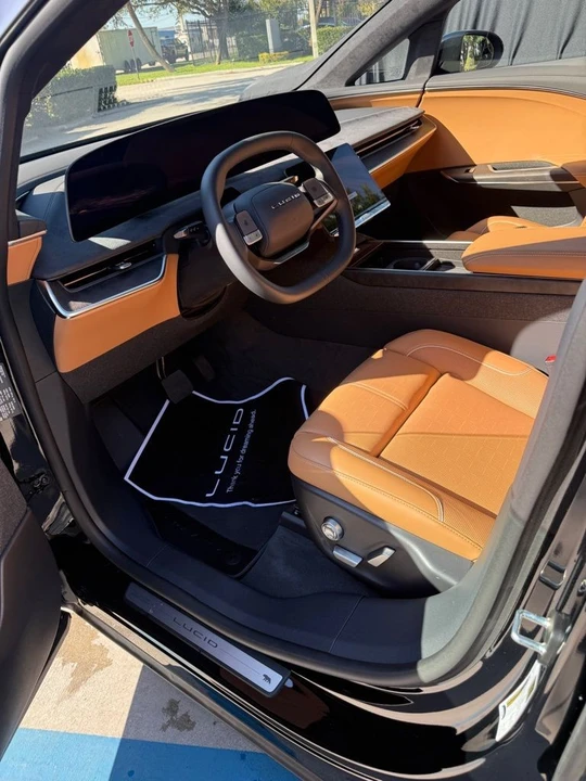 2026 Lucid Air - Image 12 of 21