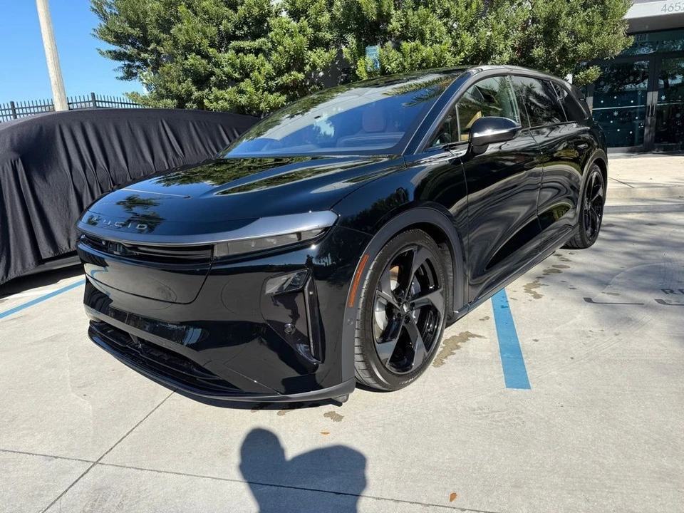 2026 Lucid Air - Image 3 of 21