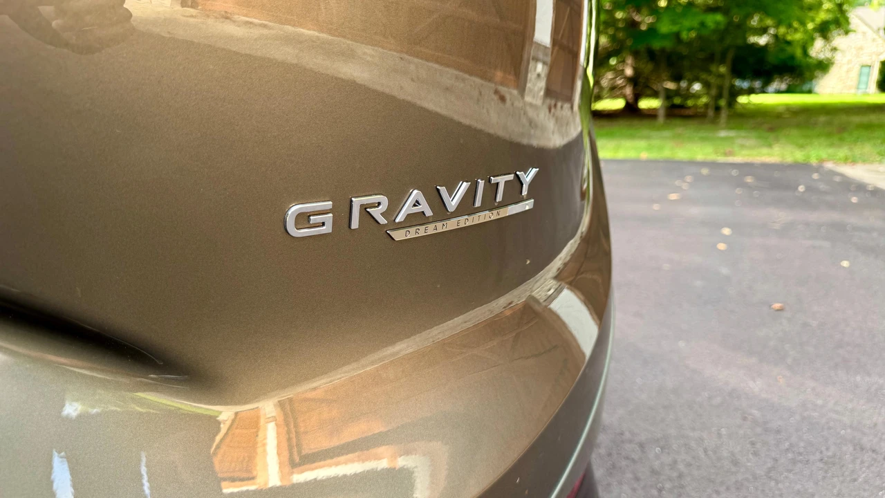 2026 Lucid Gravity - Image 23 of 31