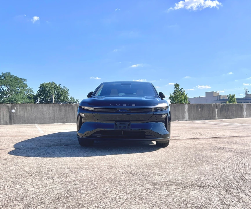 2026 Lucid Gravity - Image 6 of 31