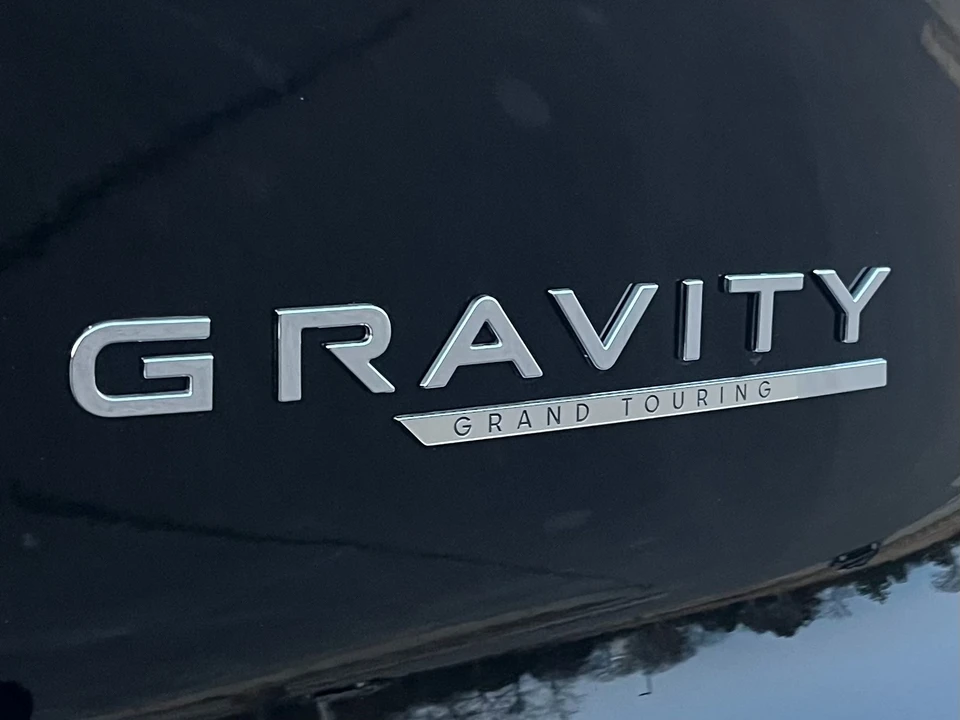 2026 Lucid Gravity - Image 9 of 12