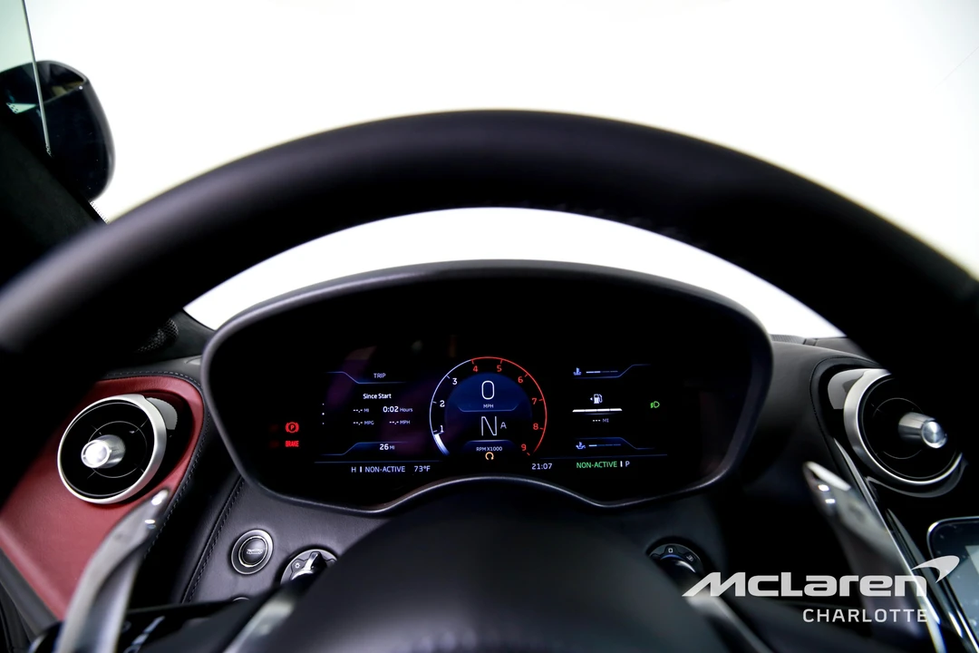 2027 McLaren GT - Image 14 of 31