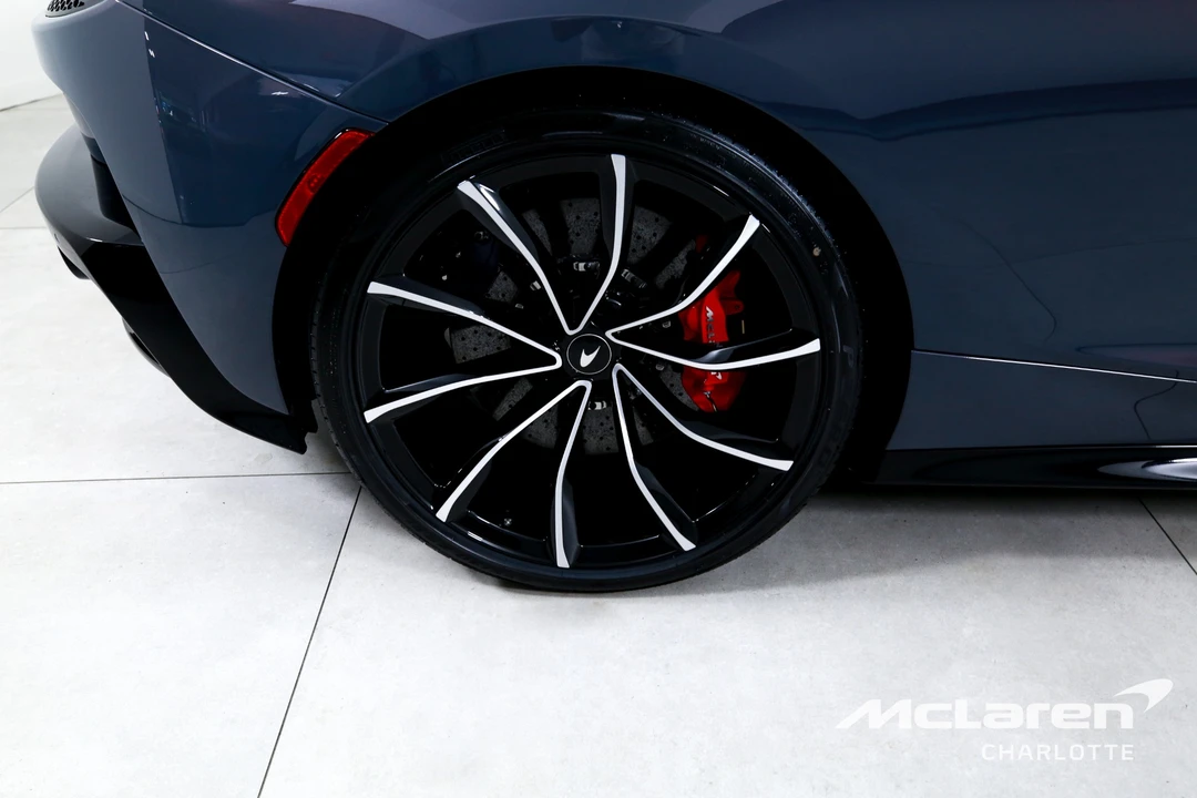 2027 McLaren GT - Image 27 of 31