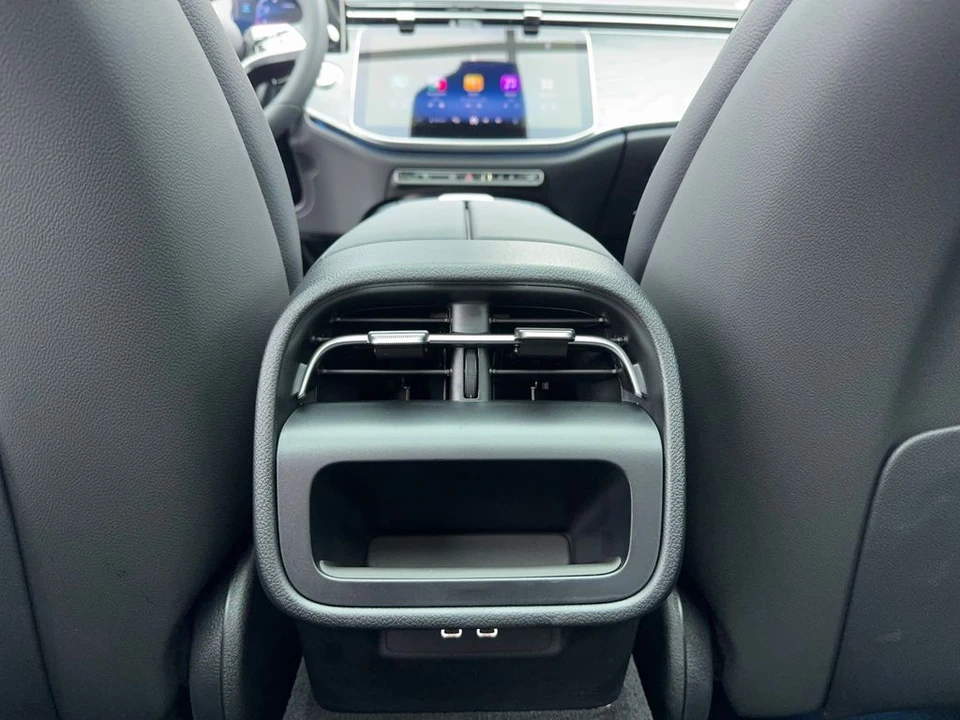 2026 Mercedes-Benz W214 E-Class - Image 21 of 31