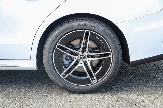 2026 Mercedes-Benz W214 E-Class - Image 10 of 21