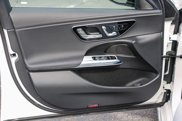 2026 Mercedes-Benz W214 E-Class - Image 18 of 21