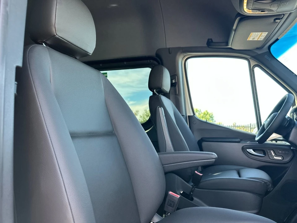 2026 Mercedes-Benz VS30 Sprinter - Image 18 of 21