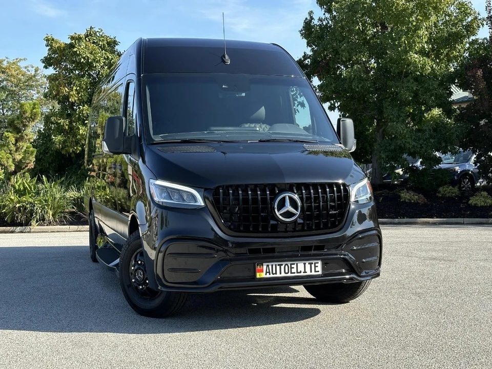2026 Mercedes-Benz VS30 Sprinter - Image 4 of 11