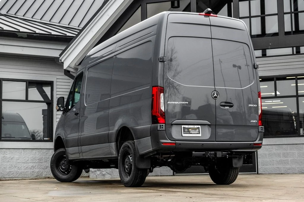 2026 Mercedes-Benz VS30 Sprinter - Image 2 of 21