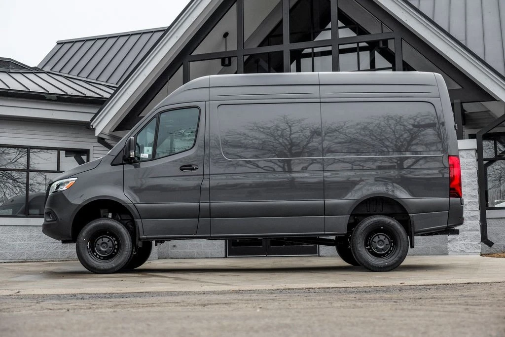 2026 Mercedes-Benz VS30 Sprinter - Image 3 of 21