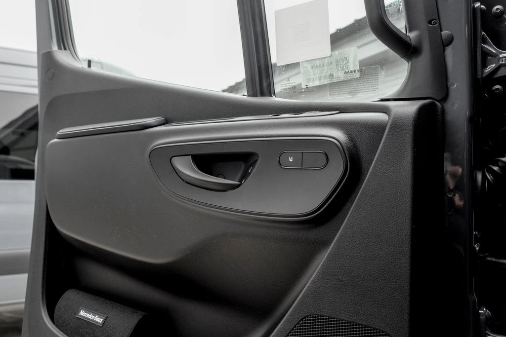 2026 Mercedes-Benz VS30 Sprinter - Image 14 of 21