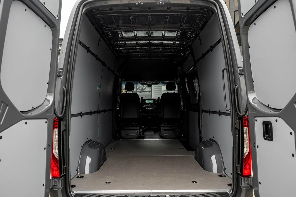 2026 Mercedes-Benz VS30 Sprinter - Image 10 of 21