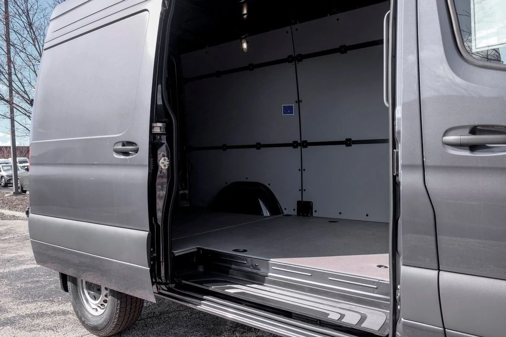 2026 Mercedes-Benz VS30 Sprinter - Image 10 of 21