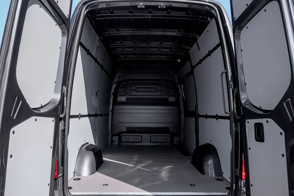 2026 Mercedes-Benz VS30 Sprinter - Image 9 of 21