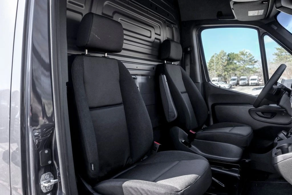 2026 Mercedes-Benz VS30 Sprinter - Image 19 of 21