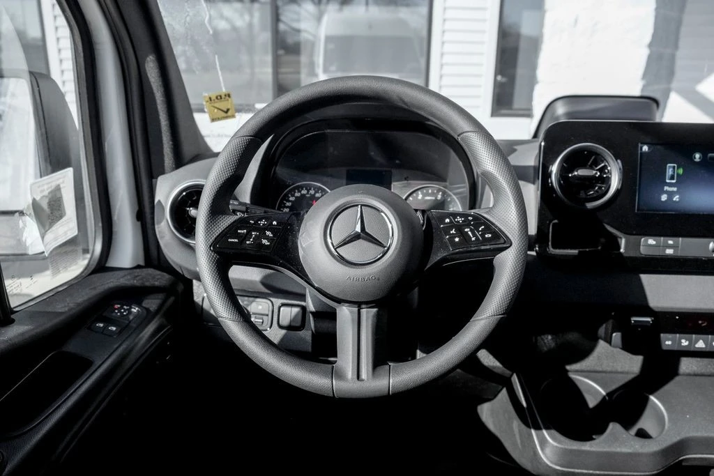 2026 Mercedes-Benz VS30 Sprinter - Image 15 of 21
