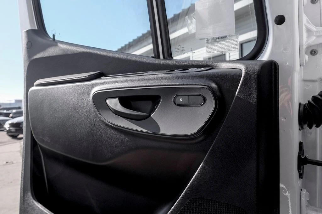 2026 Mercedes-Benz VS30 Sprinter - Image 12 of 21