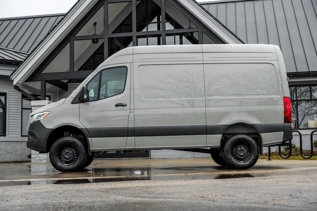 2026 Mercedes-Benz VS30 Sprinter - Image 3 of 21
