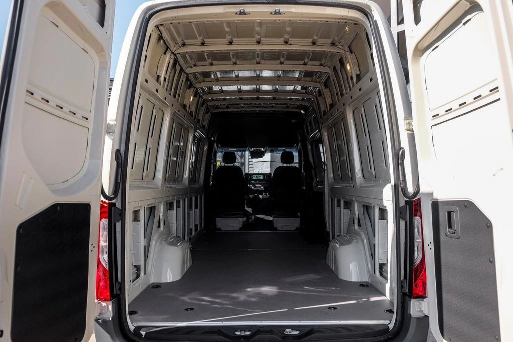 2026 Mercedes-Benz VS30 Sprinter - Image 11 of 21