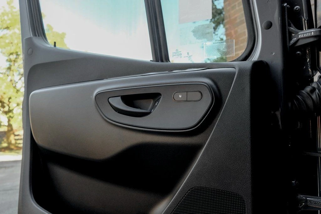 2026 Mercedes-Benz VS30 Sprinter - Image 12 of 21