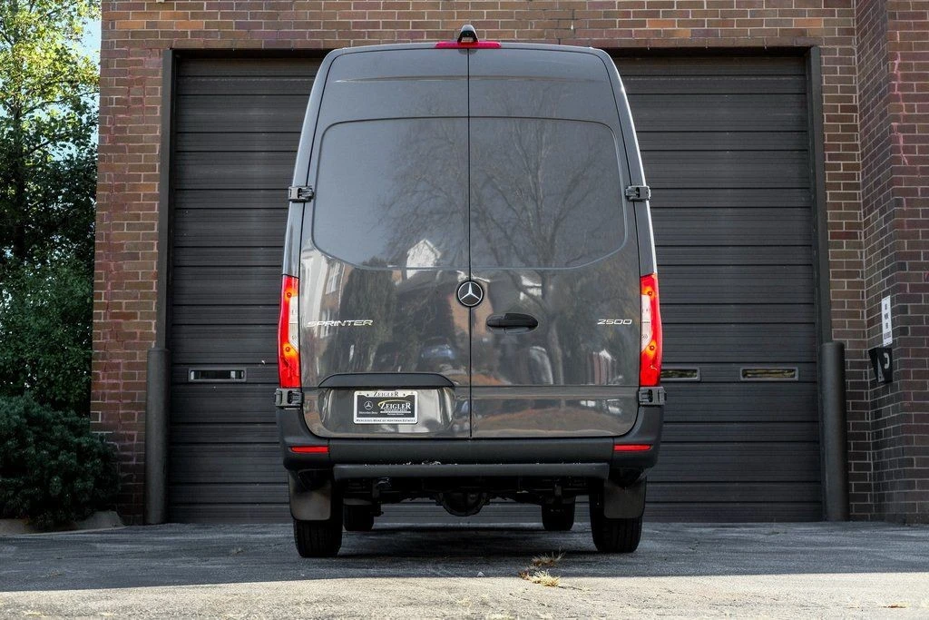 2026 Mercedes-Benz VS30 Sprinter - Image 8 of 21