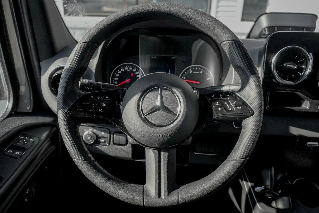 2026 Mercedes-Benz VS30 Sprinter - Image 15 of 21