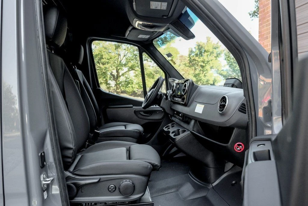 2026 Mercedes-Benz VS30 Sprinter - Image 17 of 21