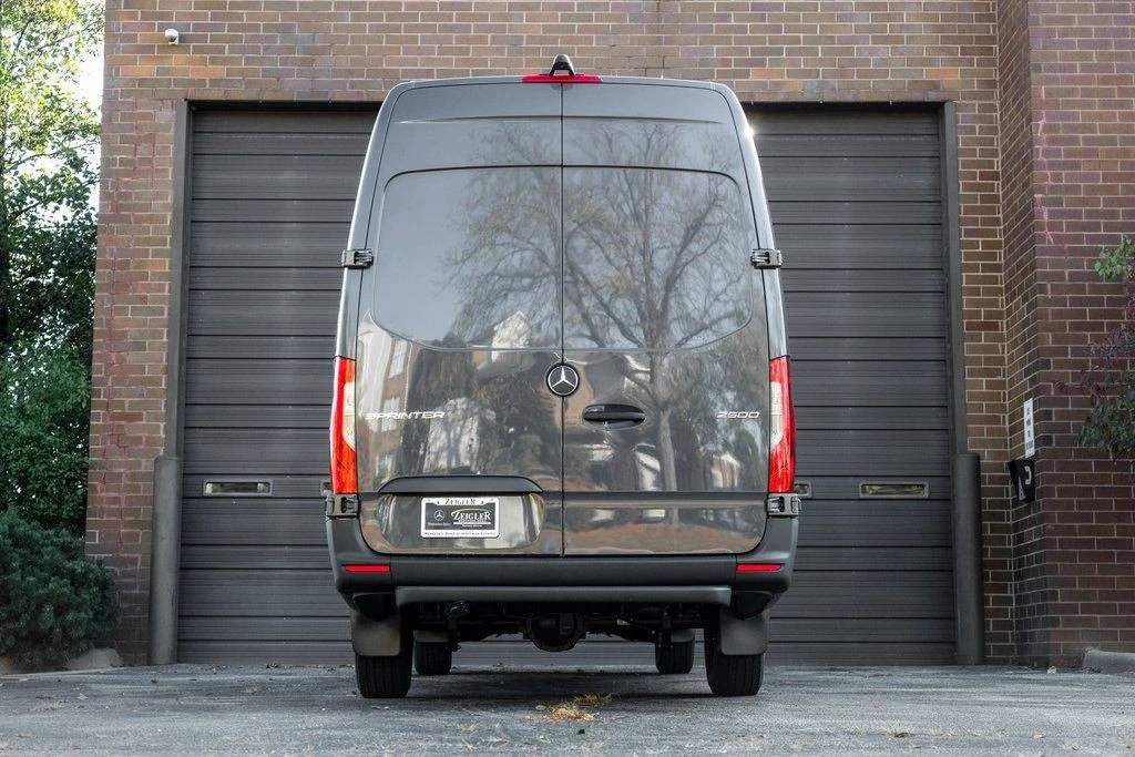 2026 Mercedes-Benz VS30 Sprinter - Image 8 of 21