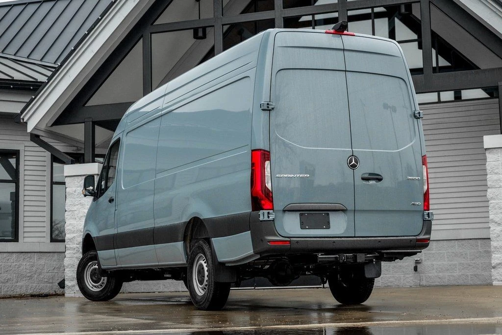 2026 Mercedes-Benz VS30 Sprinter - Image 2 of 21