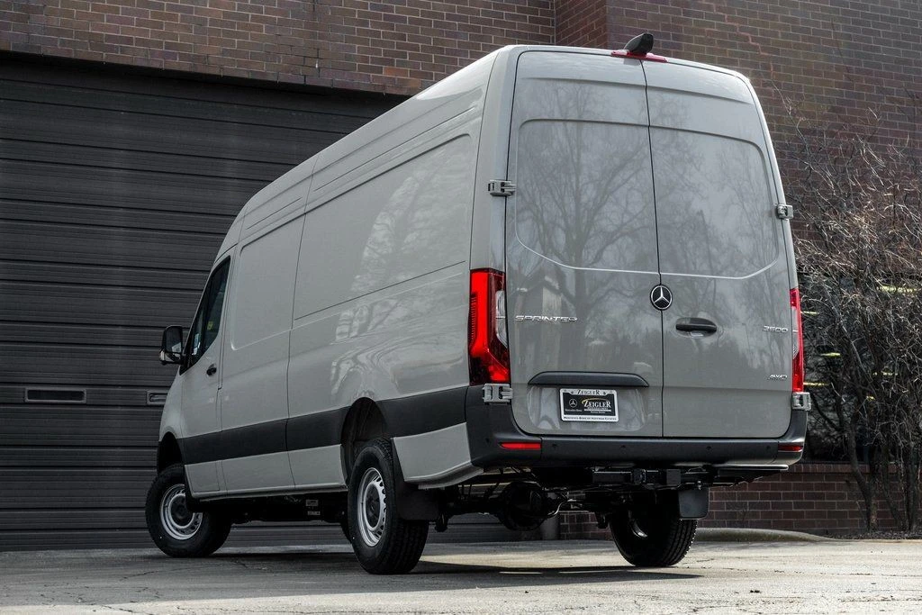 2026 Mercedes-Benz VS30 Sprinter - Image 2 of 21