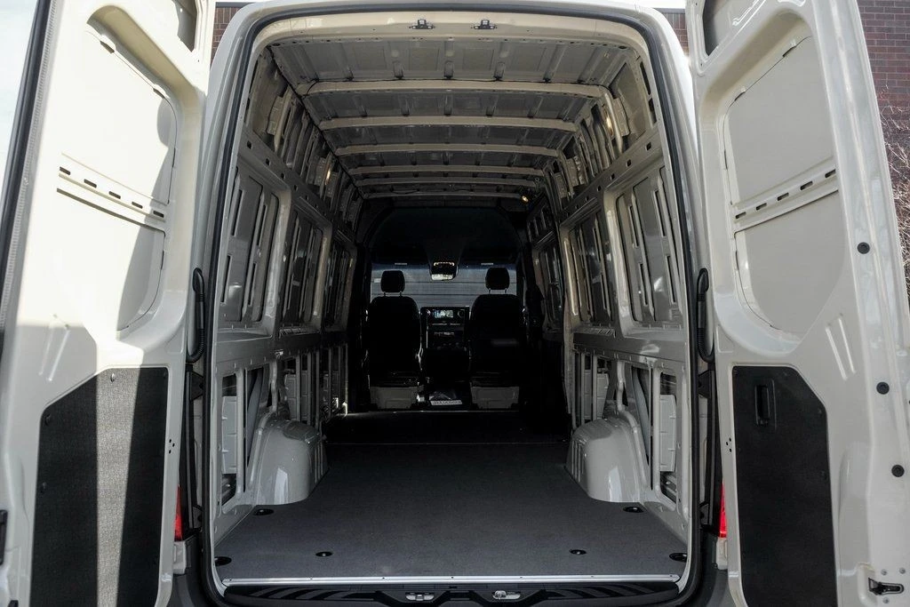 2026 Mercedes-Benz VS30 Sprinter - Image 11 of 21