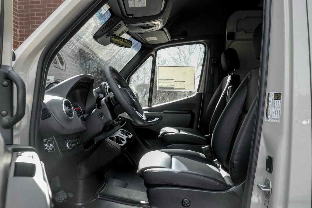 2026 Mercedes-Benz VS30 Sprinter - Image 12 of 21