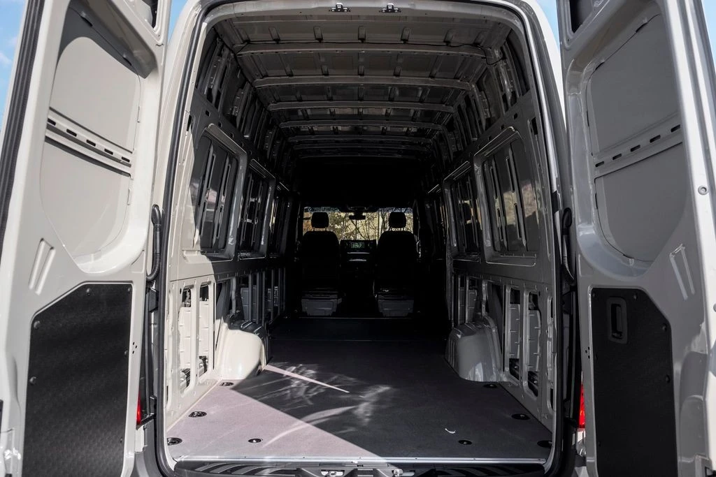 2026 Mercedes-Benz VS30 Sprinter - Image 10 of 21