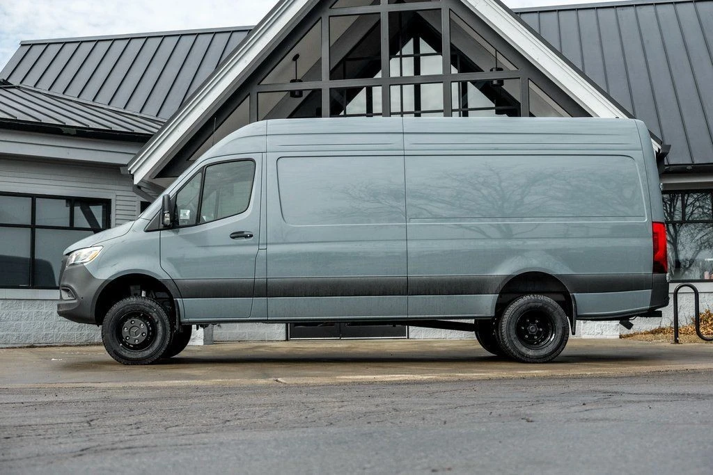 2026 Mercedes-Benz VS30 Sprinter - Image 3 of 21
