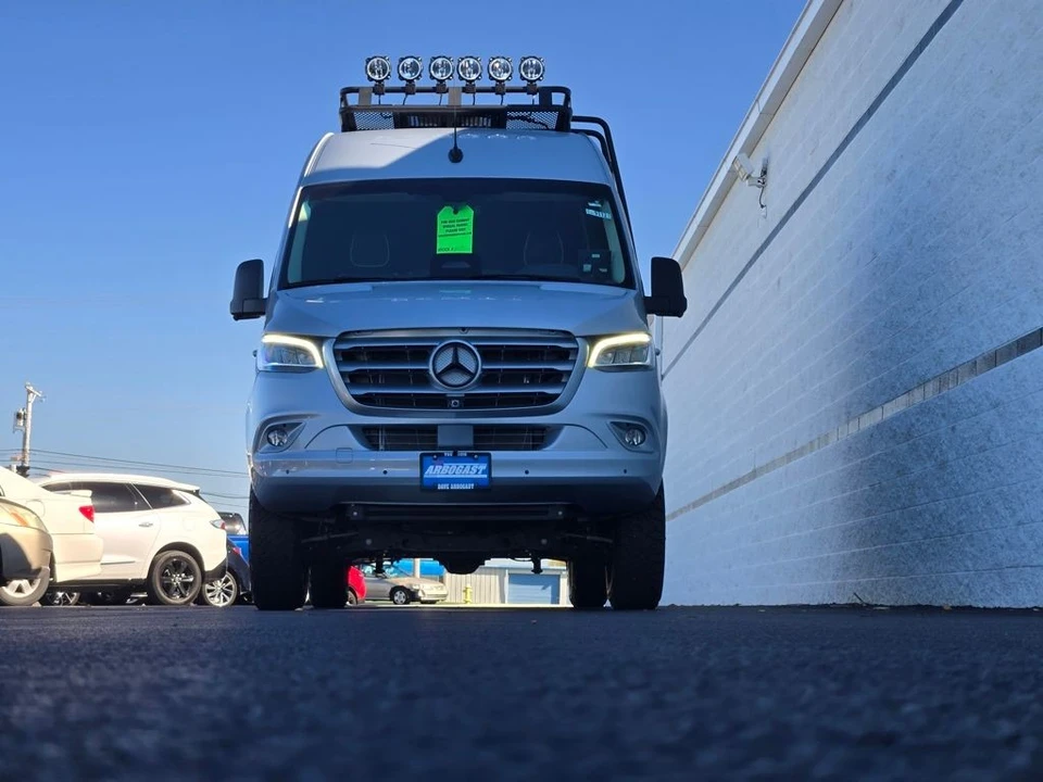 2026 Mercedes-Benz VS30 Sprinter - Image 7 of 21