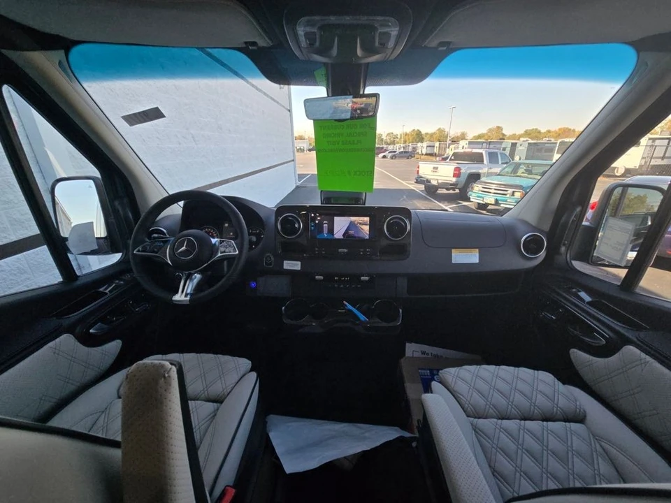 2026 Mercedes-Benz VS30 Sprinter - Image 18 of 21