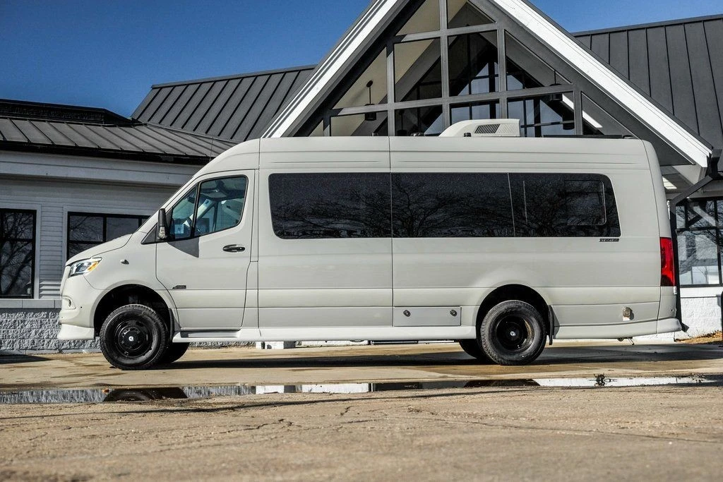 2026 Mercedes-Benz VS30 Sprinter - Image 6 of 21