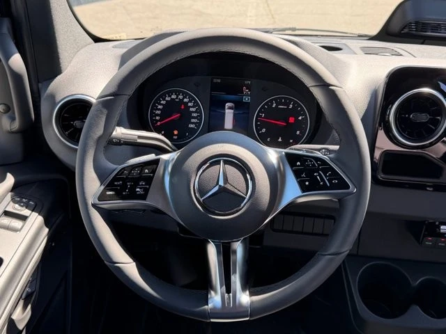 2026 Mercedes-Benz VS30 Sprinter - Image 18 of 21
