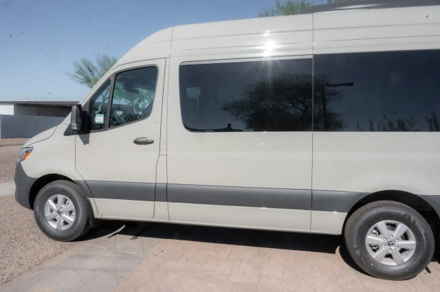 2026 Mercedes-Benz VS30 Sprinter - Image 5 of 12