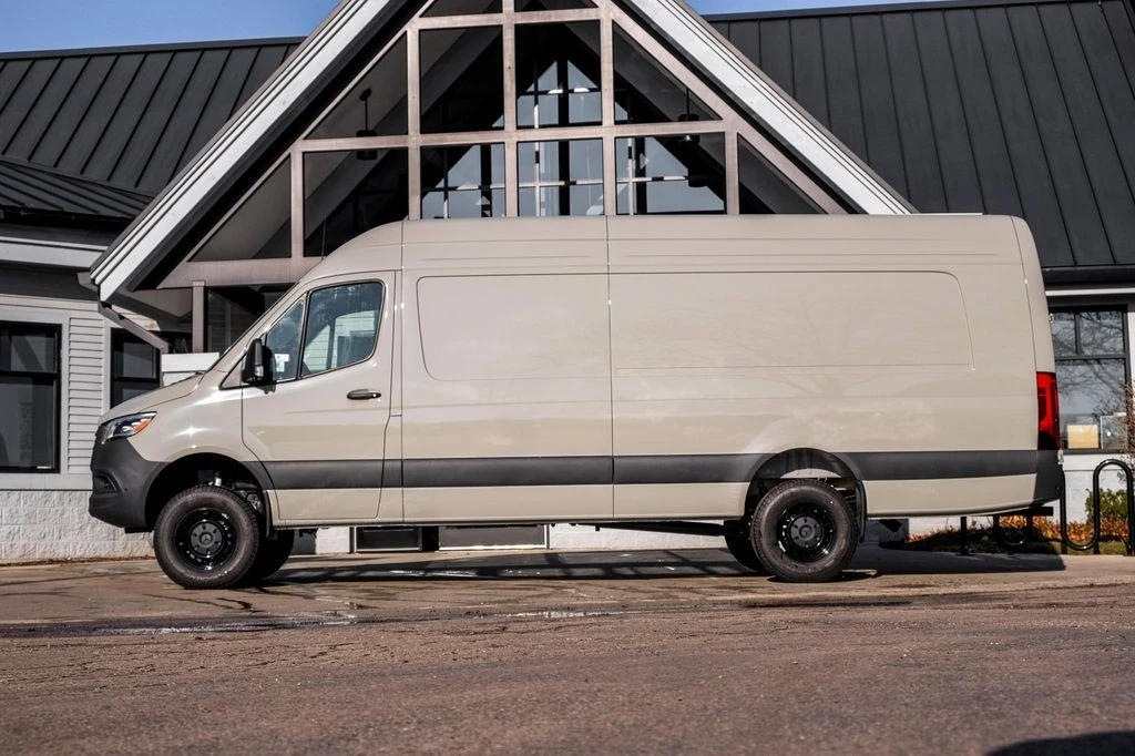2026 Mercedes-Benz VS30 Sprinter - Image 3 of 21