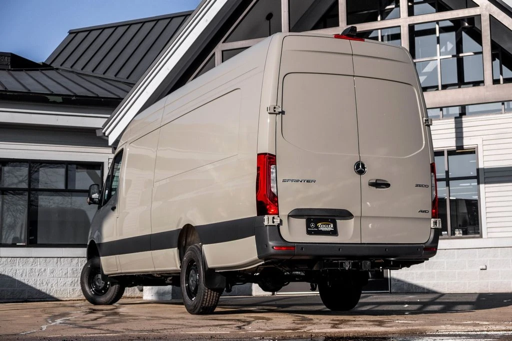 2026 Mercedes-Benz VS30 Sprinter - Image 2 of 21
